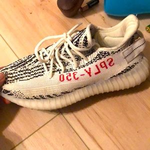 Size 7 Yeezy sply350